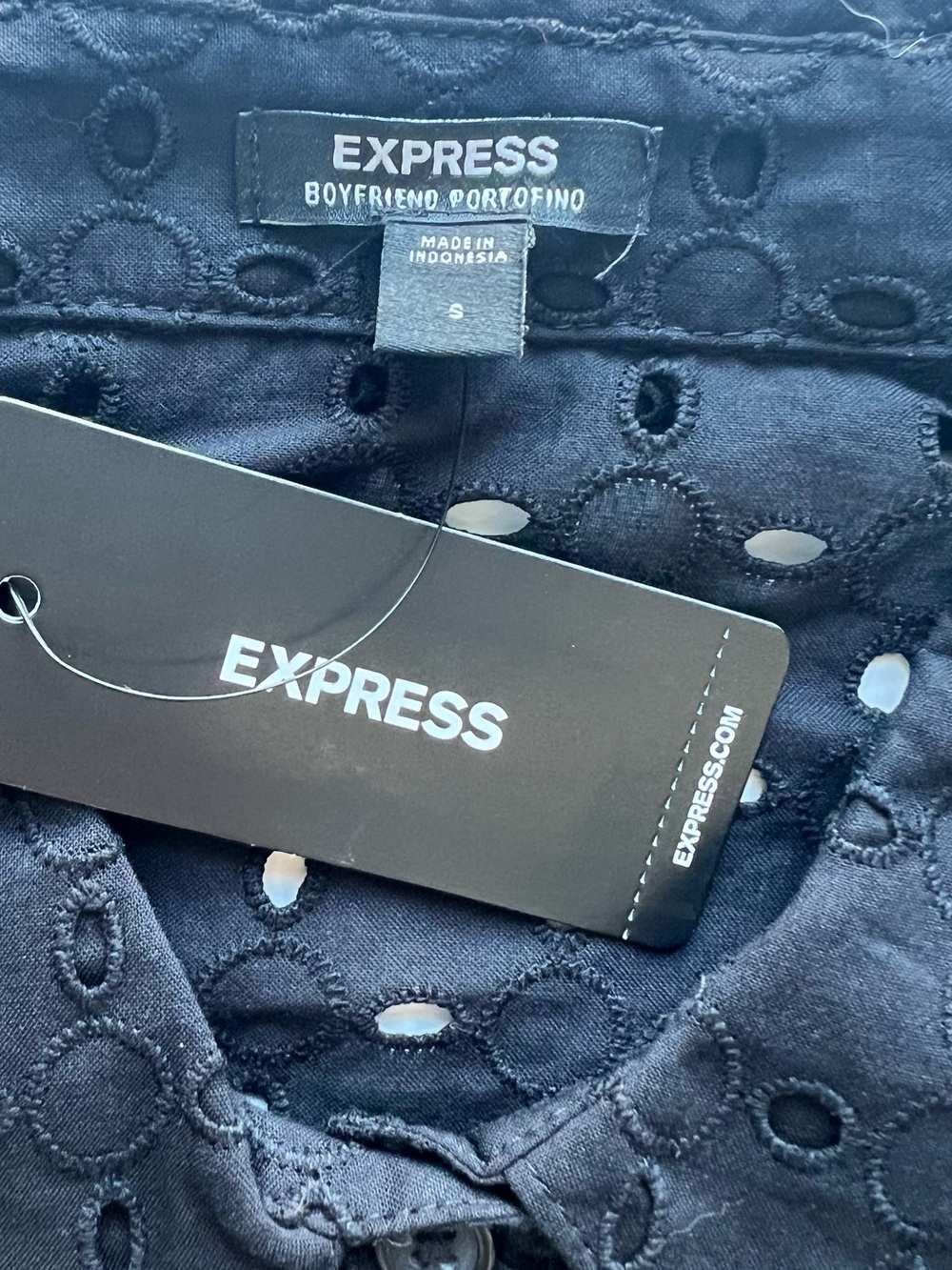 Express Eyelet Button-Down Shirt Short
Sleeve Boxy Shirt Black S NWT - Picture 7 of 9